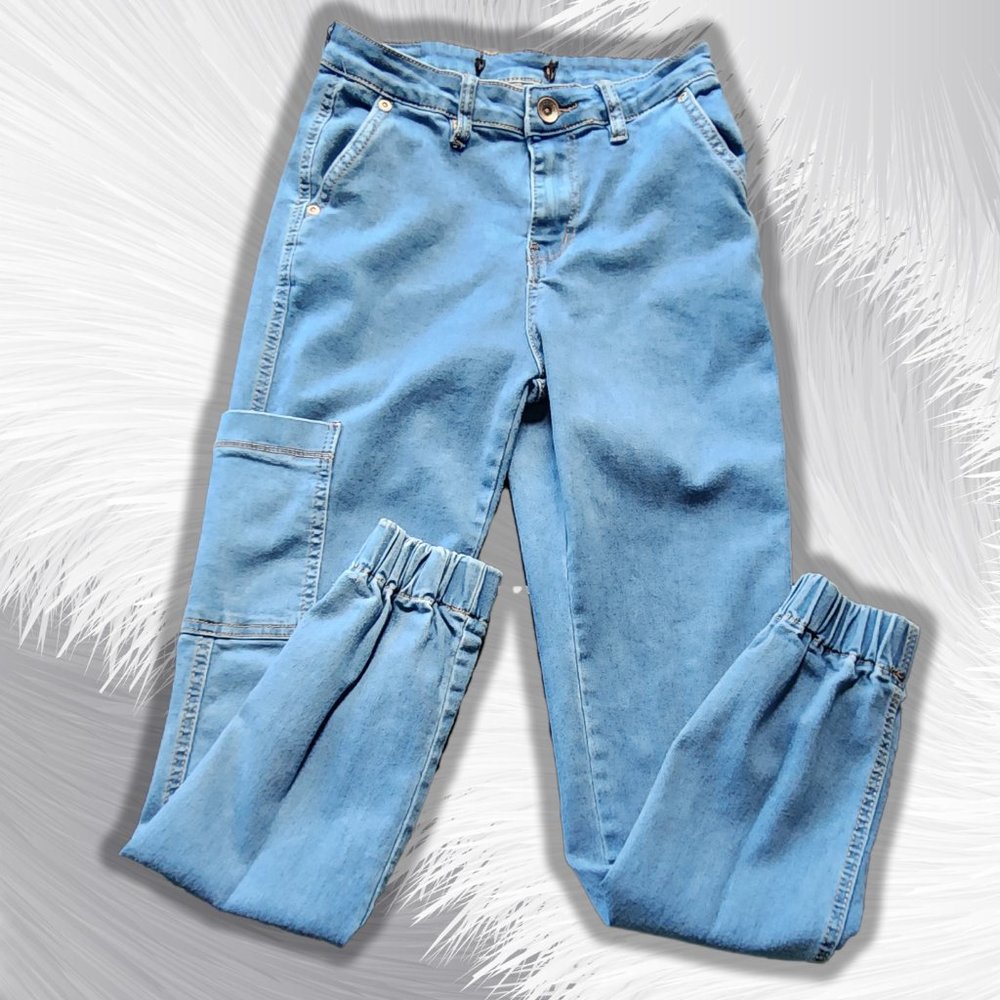 Doll House Jogger Cargo Jeans Size 1/2